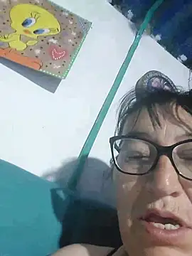 Snapshot of clarita_01 chatting on 06/26/26, 11:10 clarita 01 online show from 06/26/26, 11:10