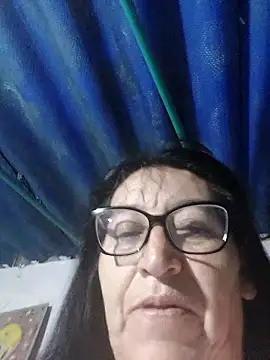 Snapshot of clarita_01 chatting on 06/15/26, 11:37 clarita 01 online show from 06/15/26, 11:37