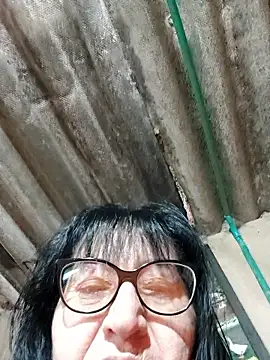 clarita 01 online show from 10/07/25, 11:00