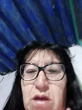 Snapshot of clarita_01 chatting on 06/04/26, 10:31 clarita 01 online show from 06/04/26, 10:31