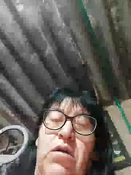 clarita 01 online show from 11/13/25, 11:03