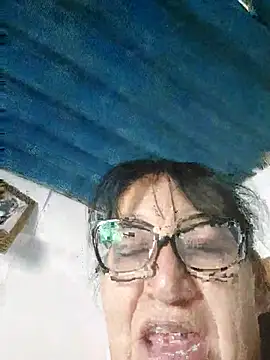 Snapshot of clarita_01 chatting on 04/30/26, 08:57 clarita 01 online show from 04/30/26, 08:57
