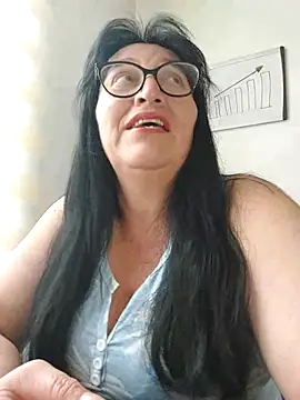 clarita 01 online show from 09/23/25, 02:02