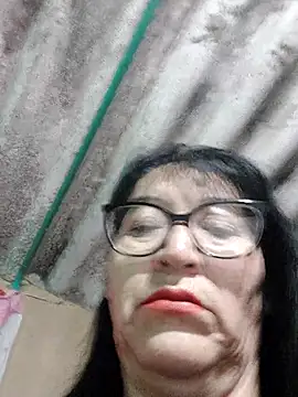 clarita 01 online show from 10/25/25, 10:47