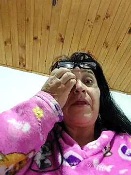 Snapshot of clarita_01 chatting on 05/16/26, 10:03 clarita 01 online show from 05/16/26, 10:03