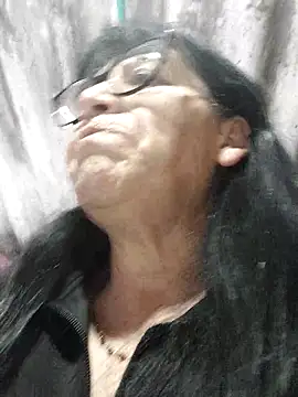 clarita 01 online show from 10/24/25, 11:09