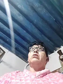 clarita 01 online show from 04/12/26, 11:02