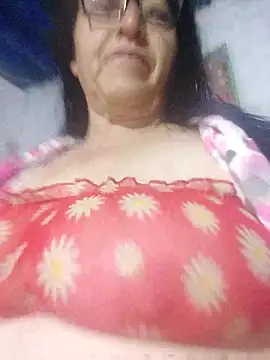 Snapshot of clarita_01 chatting on 05/23/26, 10:47 clarita 01 online show from 05/23/26, 10:47