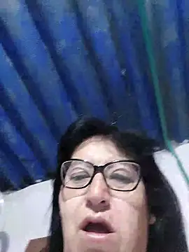 Snapshot of clarita_01 chatting on 06/18/26, 10:20 clarita 01 online show from 06/18/26, 10:20