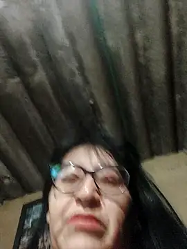 clarita 01 online show from 10/08/25, 10:50