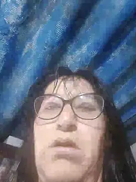 clarita 01 online show from 12/17/25, 12:10