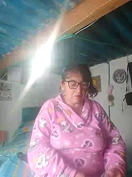 clarita 01 online show from 03/19/26, 01:00