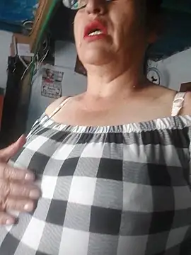 clarita 01 online show from 04/08/26, 12:39