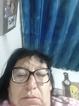 Snapshot of clarita_01 chatting on 05/22/26, 10:57 clarita 01 online show from 05/22/26, 10:57