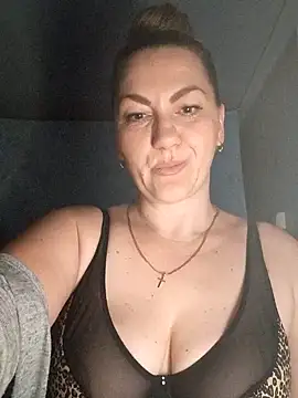 Ant0nina online show from 12/18/24, 10:35