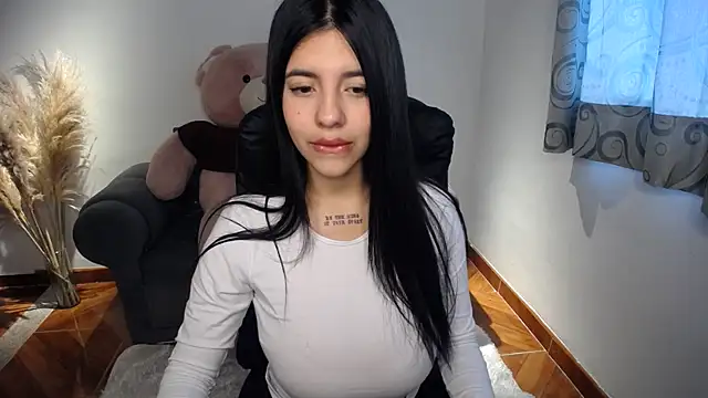 Snapshot of Alin_Aly chatting on 09/10/25, 05:45 Alin Aly online show from 09/10/25, 05:45