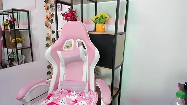 Emmily Walker online show from 02/07/26, 12:35