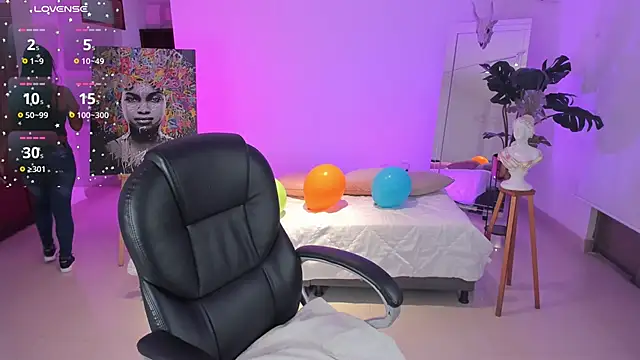 JANYLOVE   online show from 11/14/25, 10:52