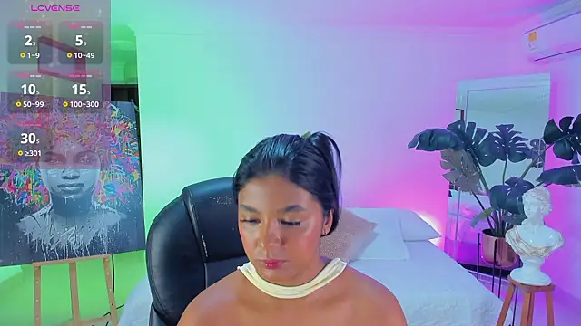 JANYLOVE   online show from 03/24/26, 10:59