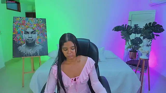 JANYLOVE   online show from 04/15/26, 10:54