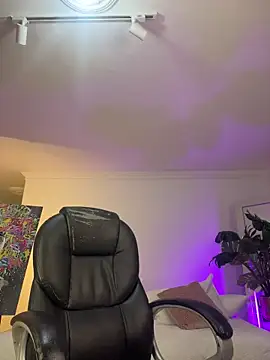 JANYLOVE   online show from 05/21/26, 10:56