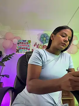 Snapshot of JANYLOVE__ chatting on 06/27/26, 10:54 JANYLOVE online show from 06/27/26, 10:54