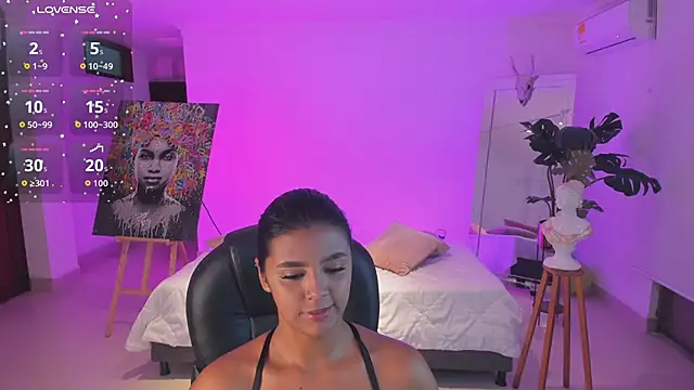 JANYLOVE   online show from 11/13/25, 10:52