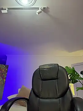 JANYLOVE   online show from 05/28/26, 10:54
