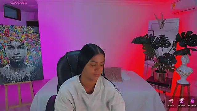 JANYLOVE   online show from 02/21/26, 10:50