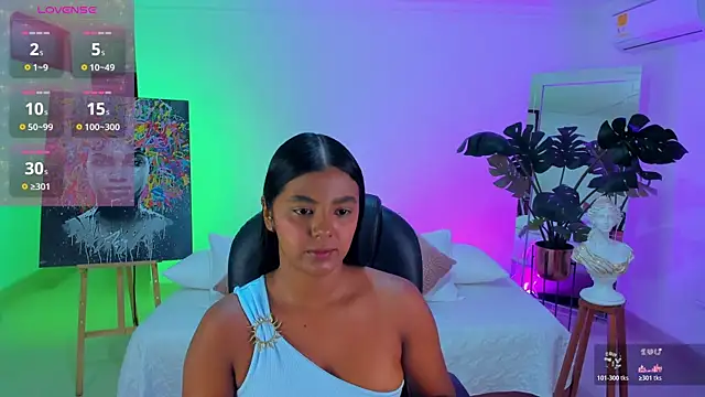 JANYLOVE   online show from 04/05/26, 10:55