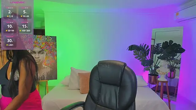 JANYLOVE   online show from 04/11/26, 10:52