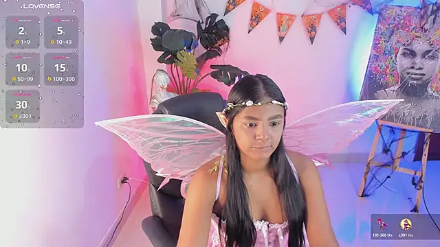 JANYLOVE   online show from 10/31/25, 10:56