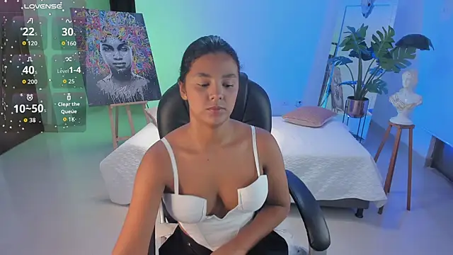 JANYLOVE   online show from 12/19/25, 10:50