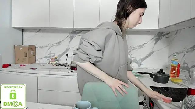 Ayesha Thebestt online show from 01/09/26, 10:33