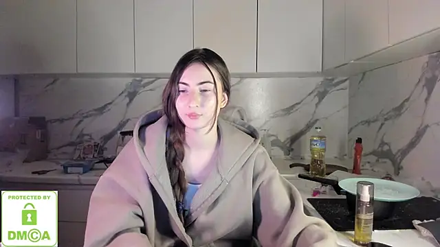 Ayesha Thebestt online show from 01/07/26, 04:34