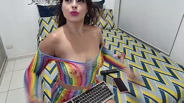 Snapshot of Scarlett_Evanz chatting on 03/01/25, 03:43 Scarlett Evanz online show from 03/01/25, 03:43
