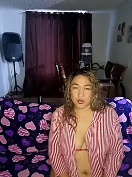 kitty 84 online show from 10/21/25, 10:47