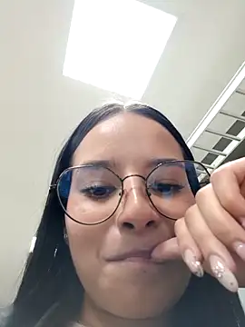  vaness online show from 03/03/26, 11:45