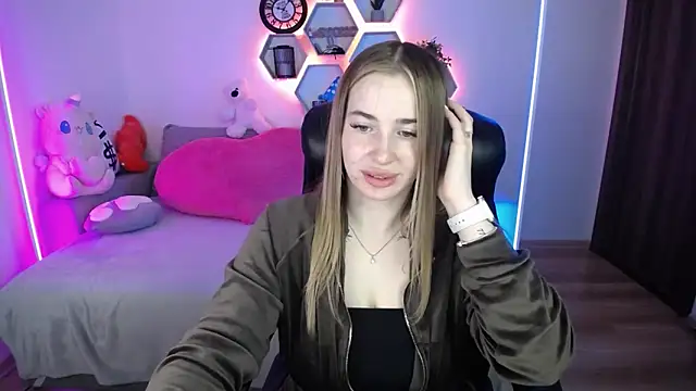 Snapshot of SabrinViolet chatting on 05/09/26, 08:07 SabrinViolet online show from 05/09/26, 08:07