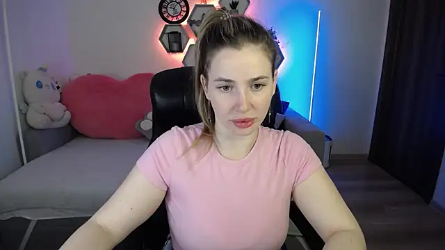 Snapshot of SabrinViolet chatting on 06/21/26, 08:09 SabrinViolet online show from 06/21/26, 08:09