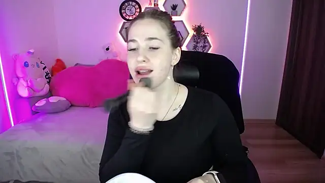 Snapshot of SabrinViolet chatting on 05/04/26, 08:17 SabrinViolet online show from 05/04/26, 08:17
