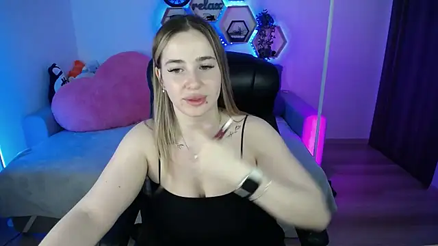 Snapshot of SabrinViolet chatting on 02/22/26, 09:11 SabrinViolet online show from 02/22/26, 09:11