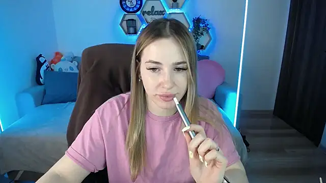 SabrinViolet online show from 03/18/26, 09:12