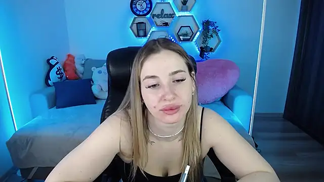 SabrinViolet online show from 03/22/26, 09:11