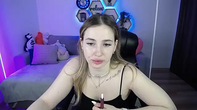 SabrinViolet online show from 03/23/26, 09:09