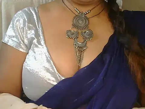 Cute Ruhi99 online show from 04/04/26, 09:38