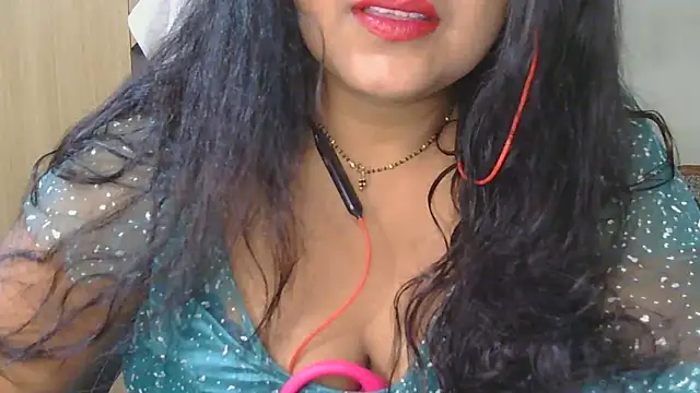 Snapshot of Cute_Ruhi99 chatting on 10/05/25, 07:21 Cute Ruhi99 online show from 10/05/25, 07:21