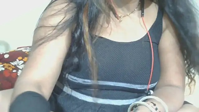 Cute Ruhi99 online show from 03/18/26, 06:27