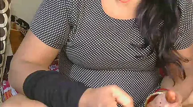 Snapshot of Cute_Ruhi99 chatting on 03/01/25, 03:05 Cute Ruhi99 online show from 03/01/25, 03:05