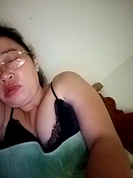 Sexy-asslove90 online show from 10/09/25, 08:42